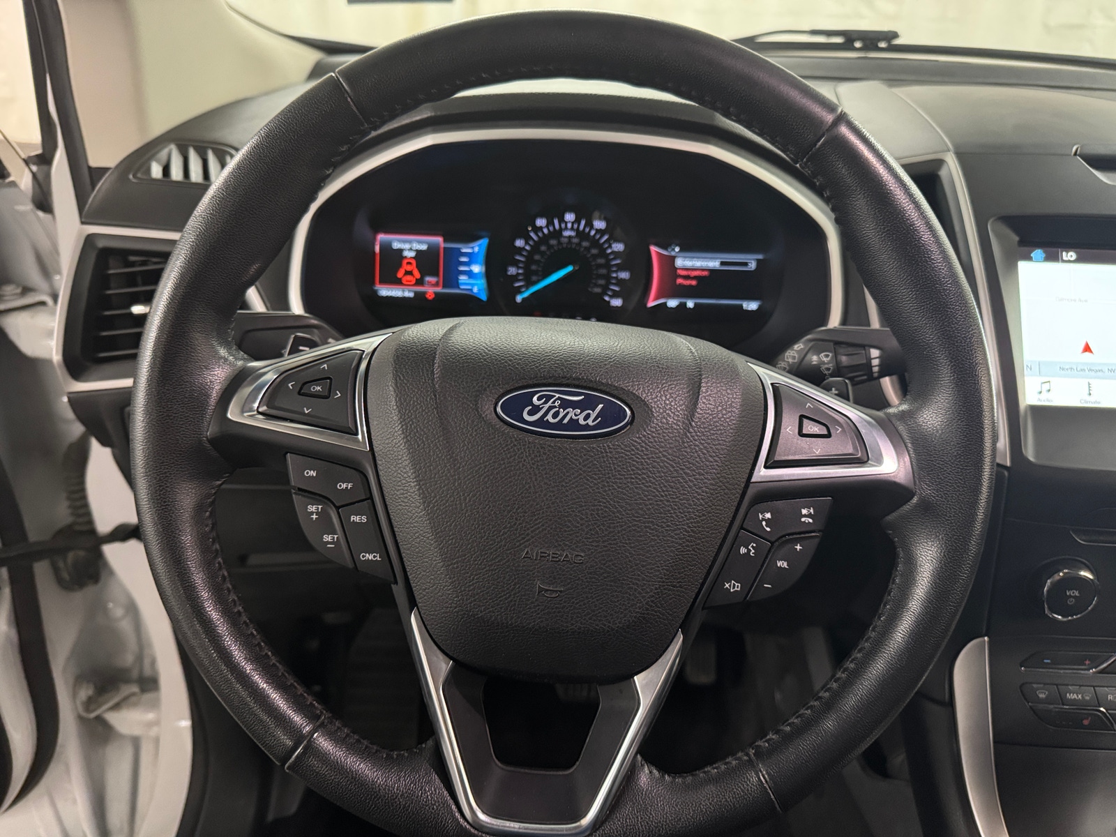 Thumbnail: 2018 Ford Edge - 4