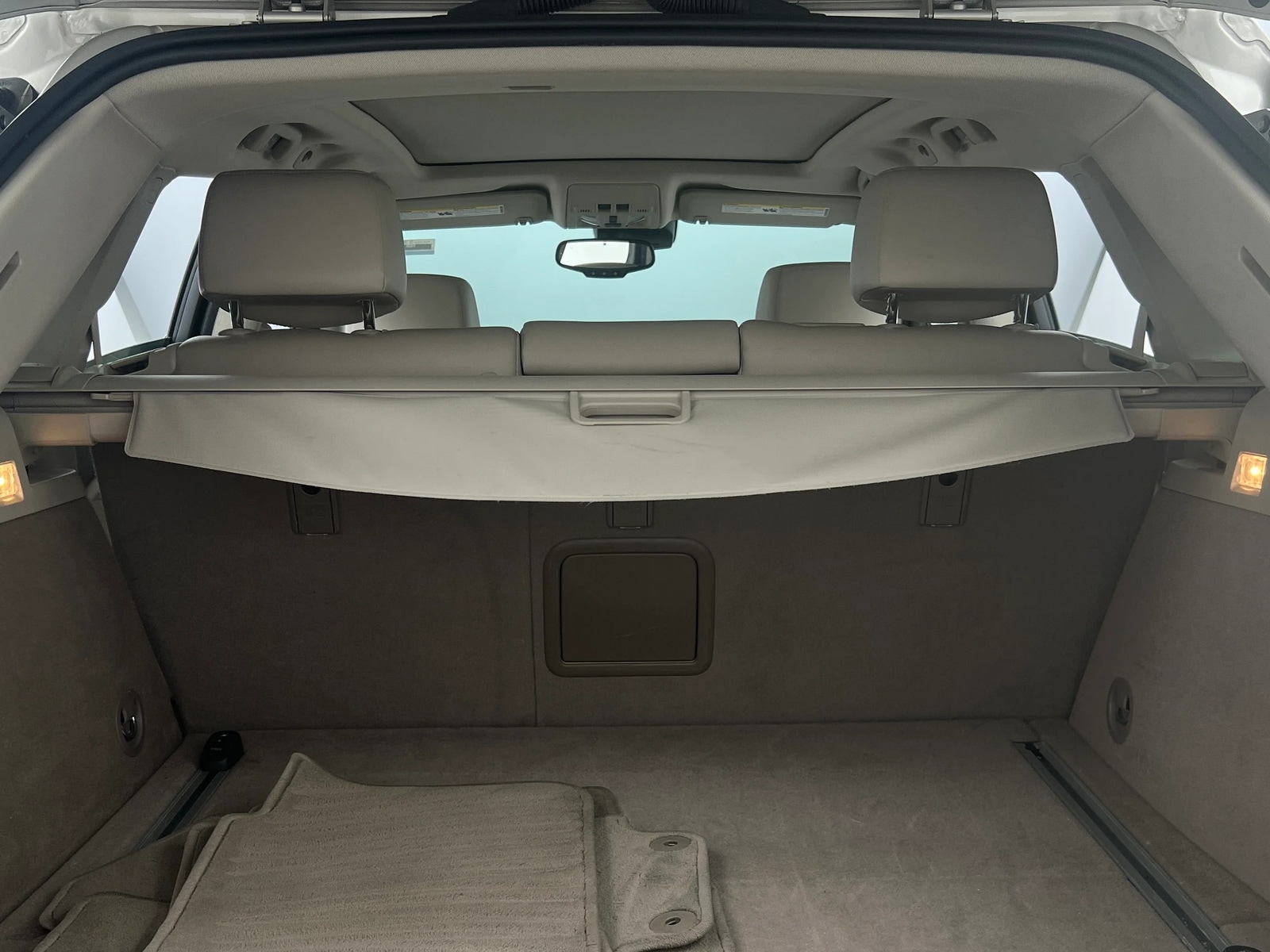 Thumbnail: 2016 Cadillac SRX - 6