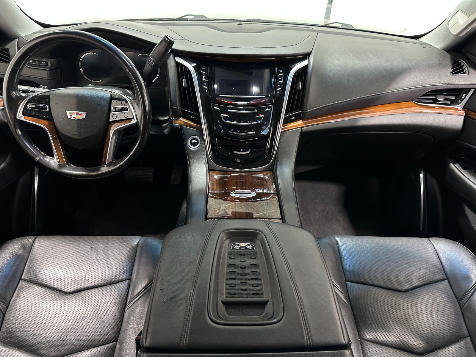 Thumbnail: 2017 Cadillac Escalade - 2