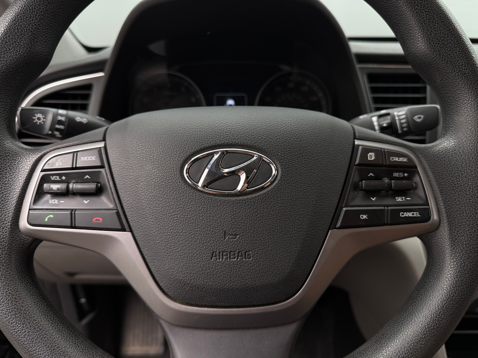 Thumbnail: 2018 Hyundai Elantra - 5