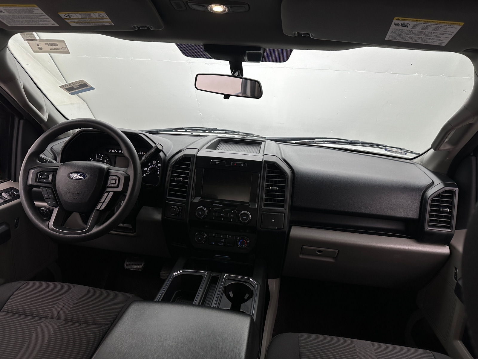 Thumbnail: 2020 Ford Econoline - 3