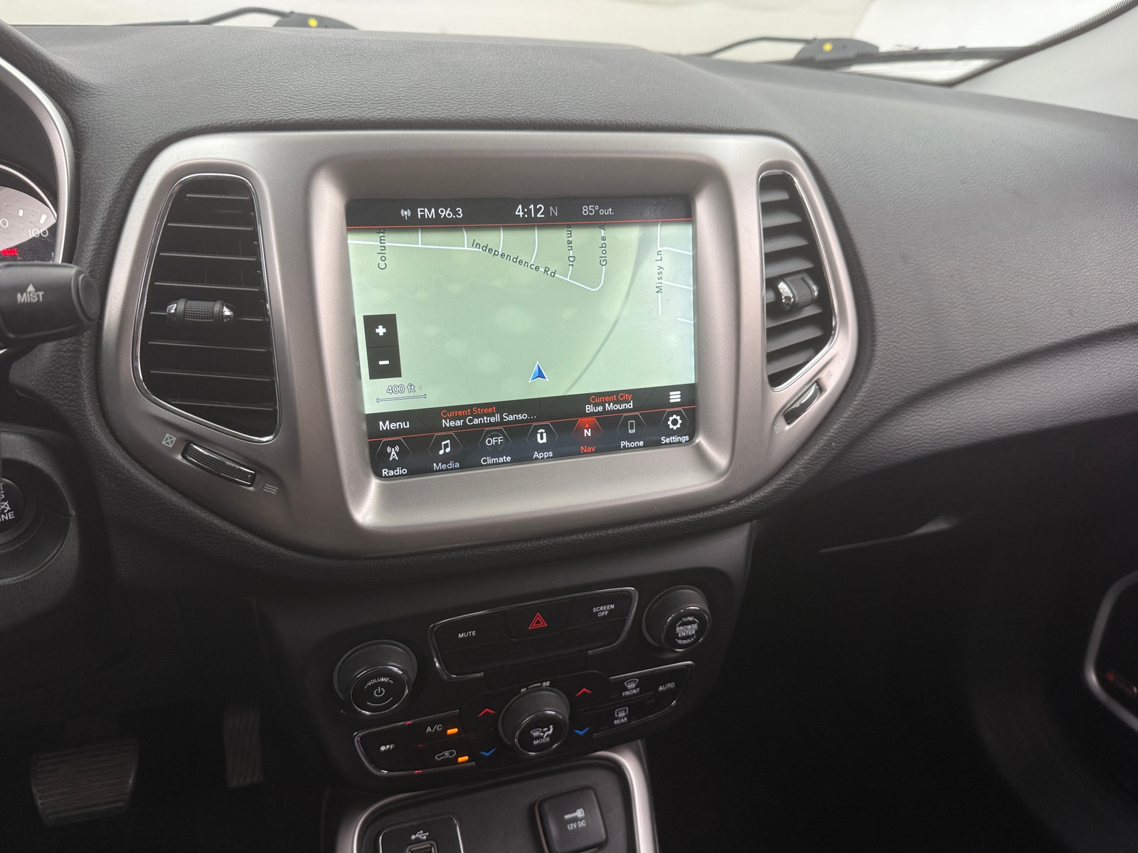 Thumbnail: 2017 Jeep Compass - 4