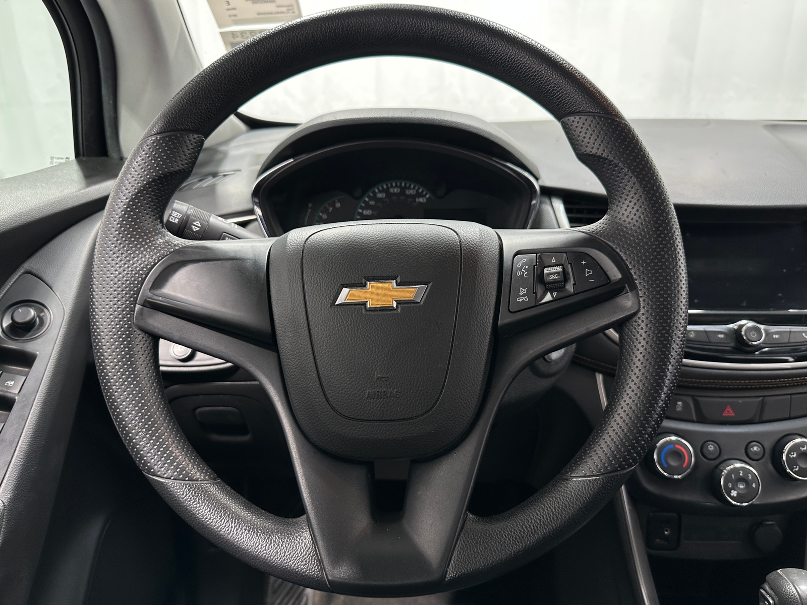 Thumbnail: 2018 Chevrolet Trax - 5