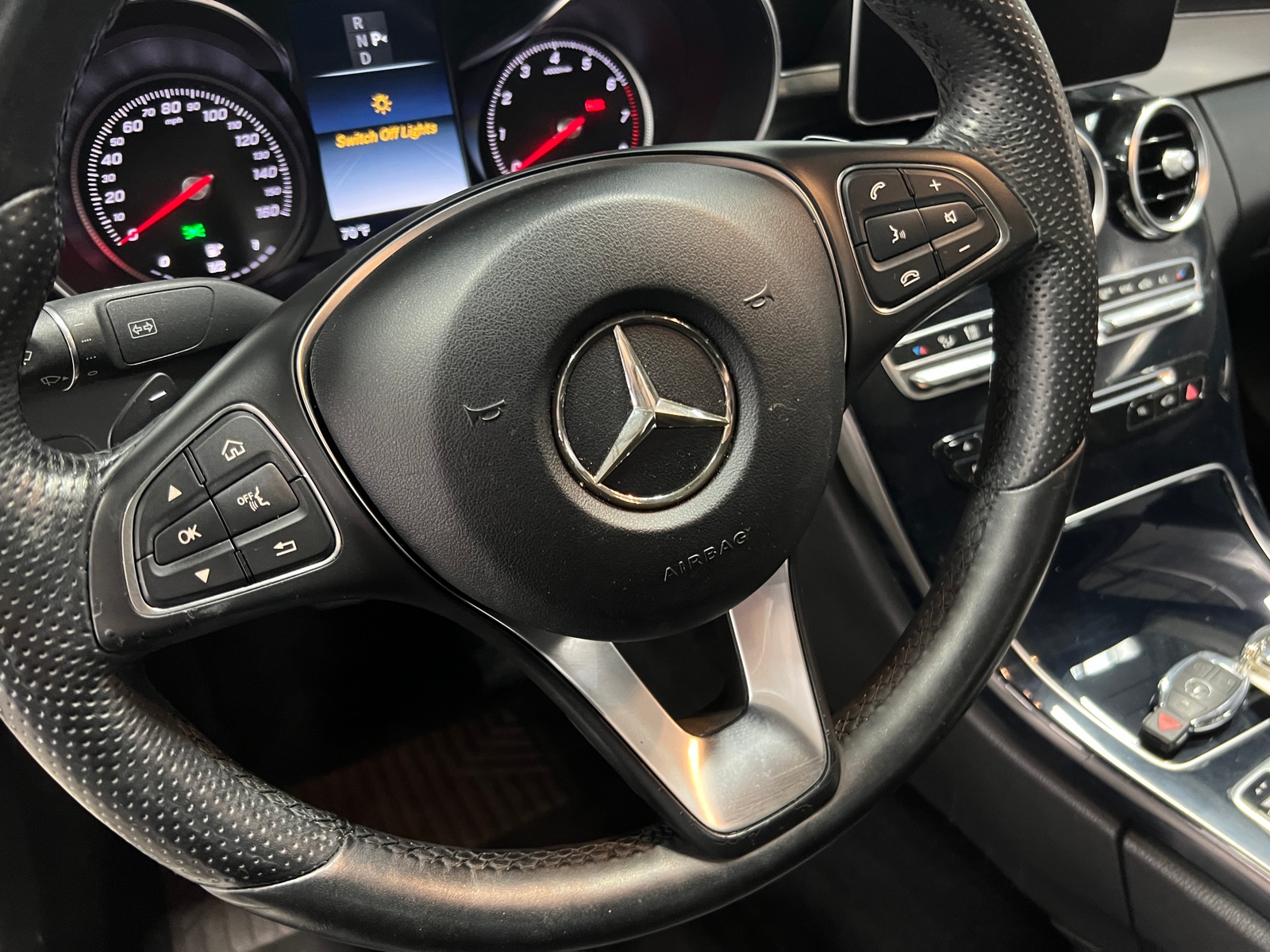 Thumbnail: 2016 Mercedes-Benz C-Class - 4