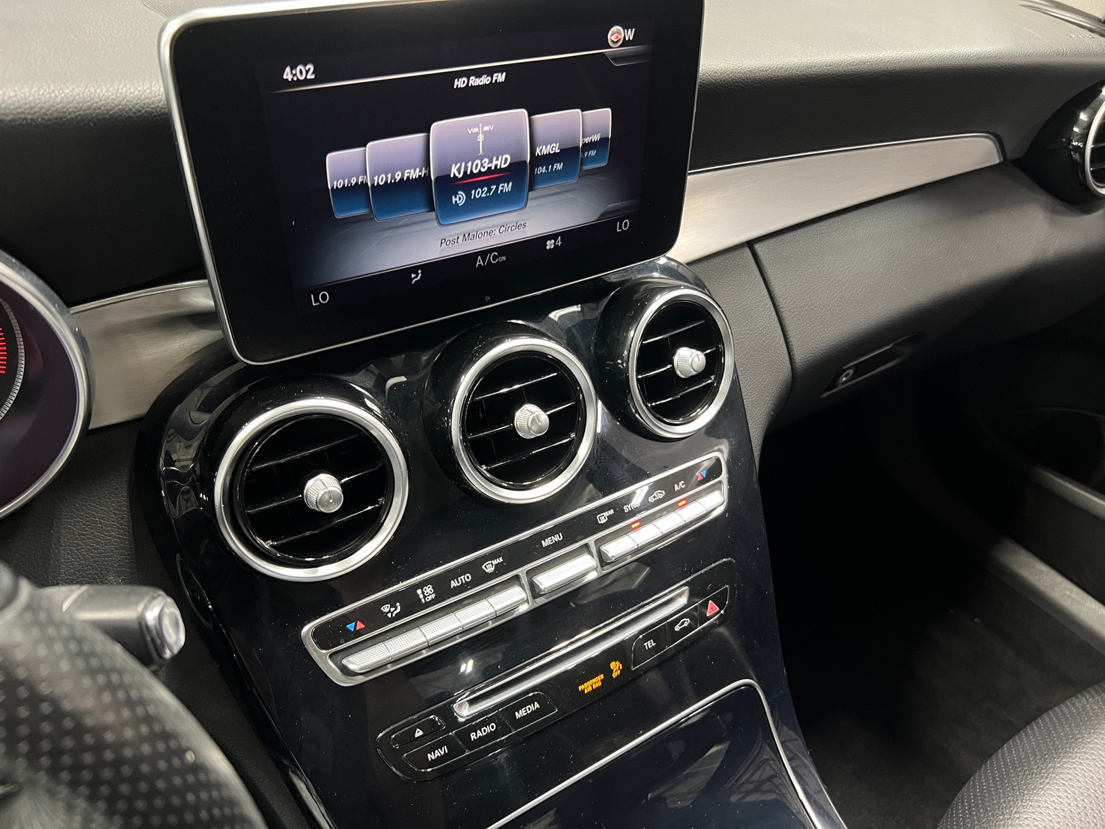 Thumbnail: 2016 Mercedes-Benz C-Class - 3
