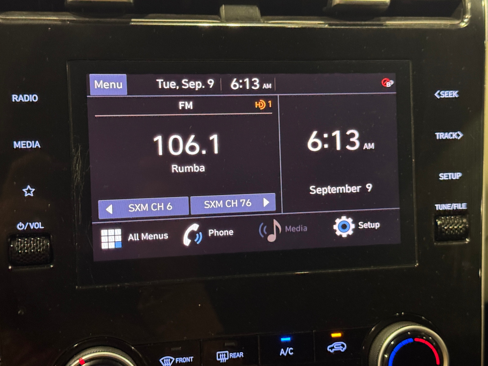 Thumbnail: 2022 Hyundai Tucson - 4