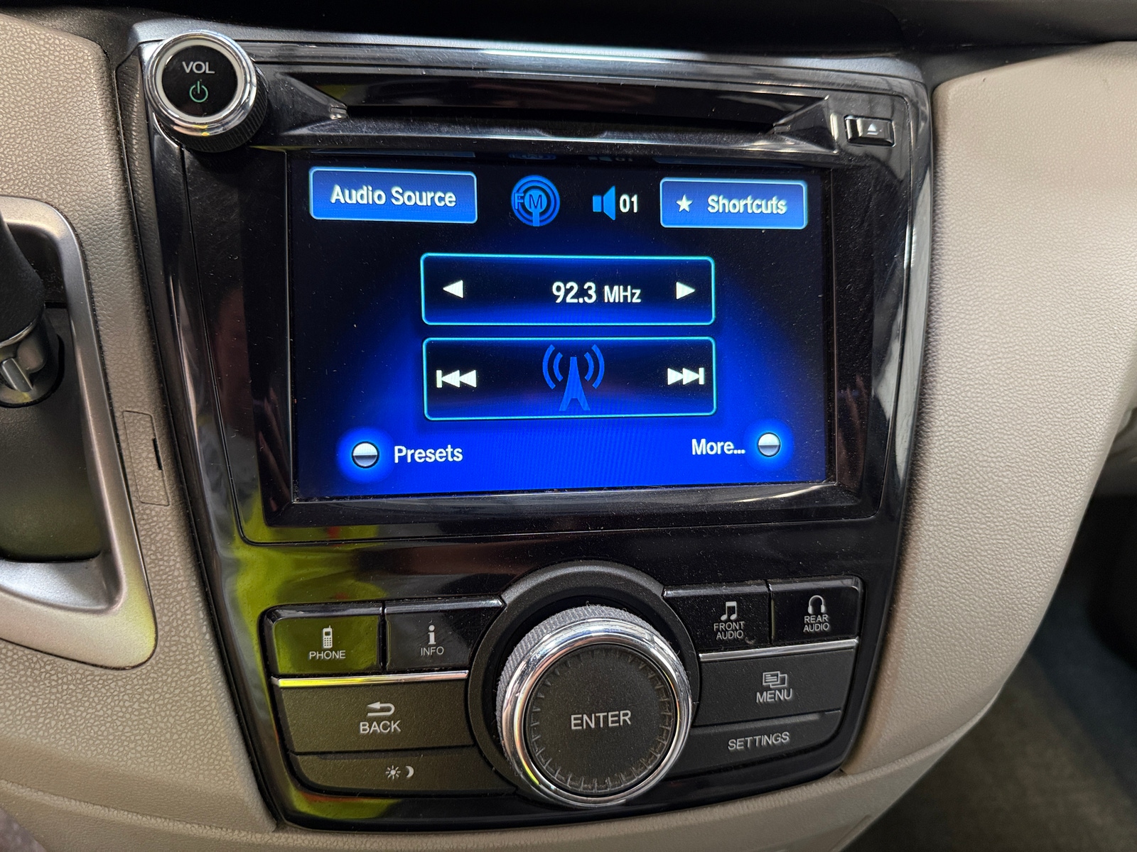 Thumbnail: 2017 Honda Odyssey - 4