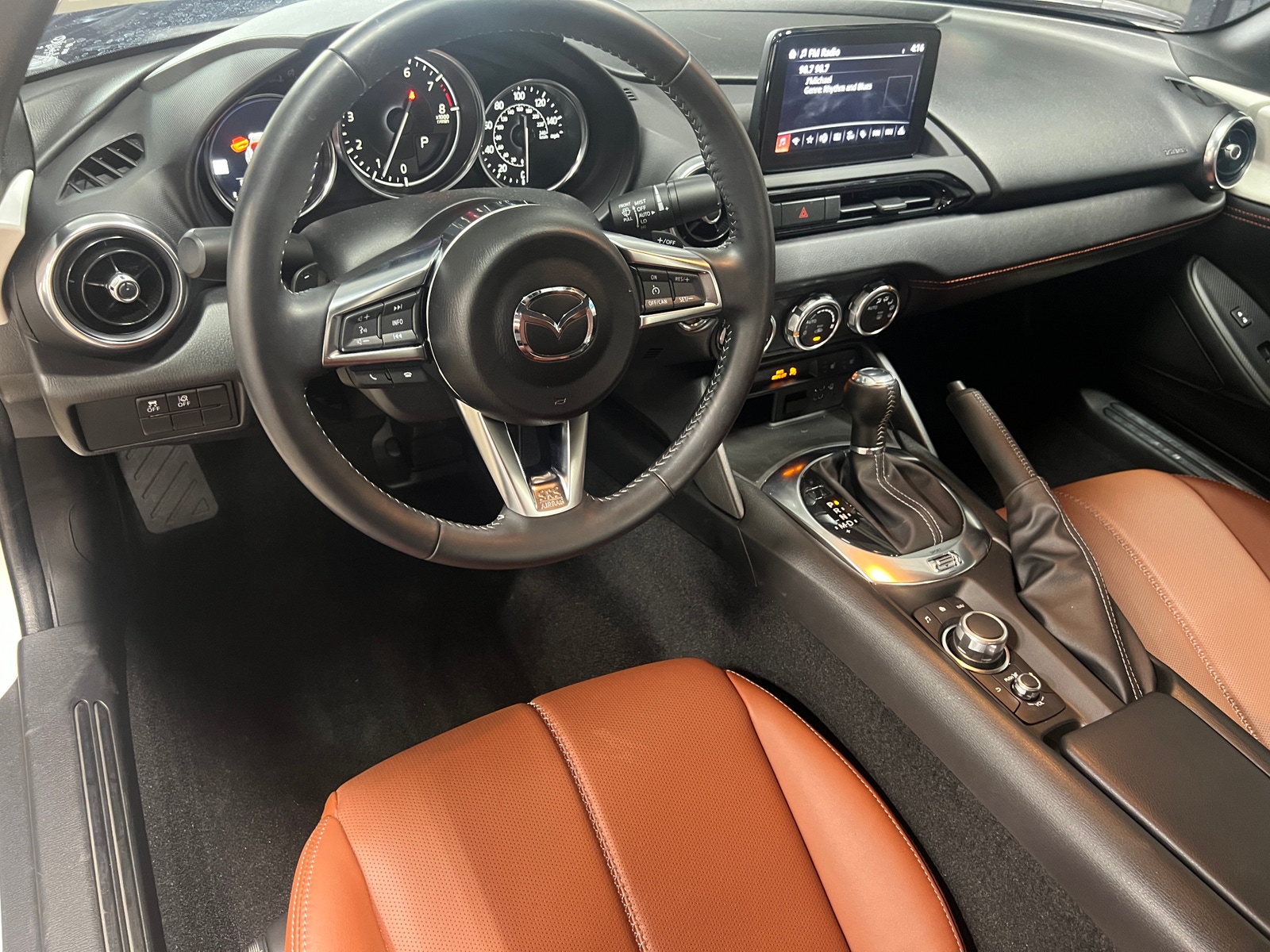 Thumbnail: 2023 Mazda MX-5 Miata - 2