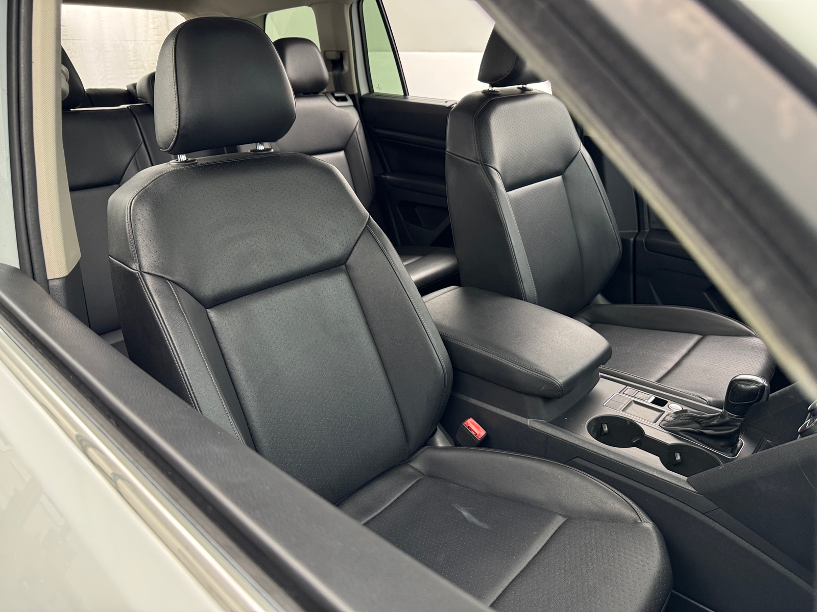 Thumbnail: 2019 Volkswagen Atlas - 2