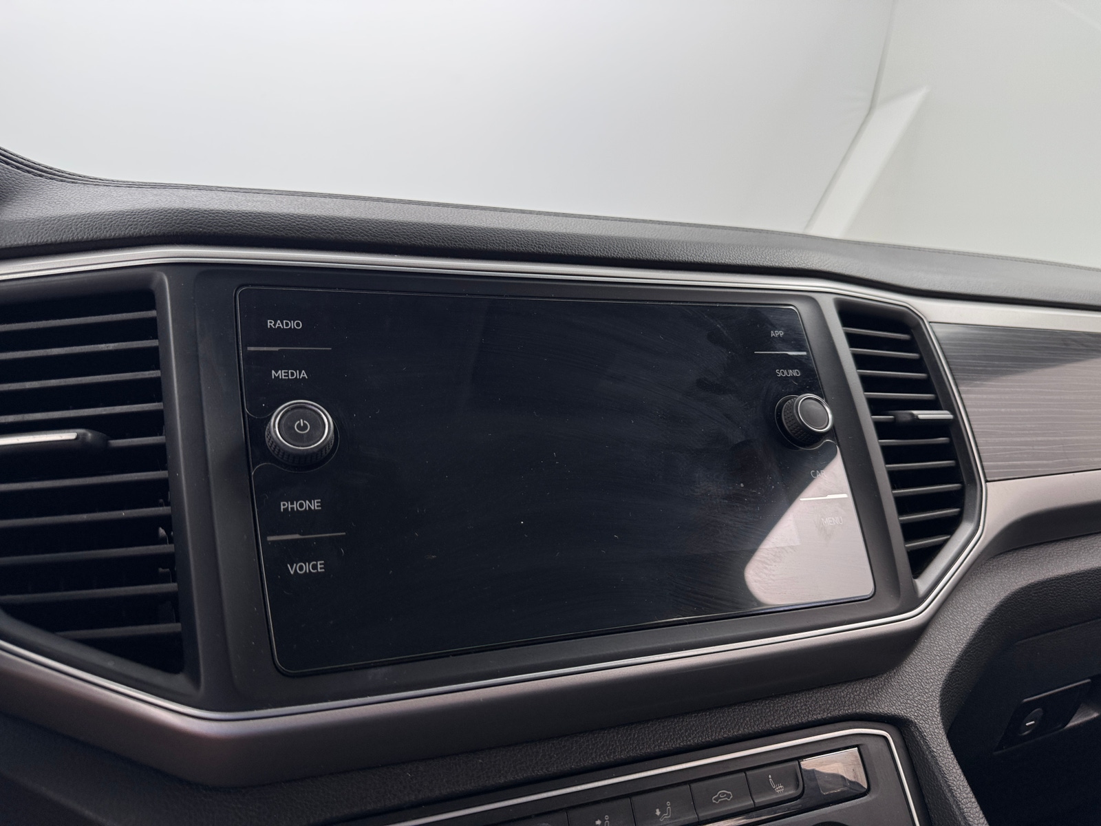 Thumbnail: 2019 Volkswagen Atlas - 4