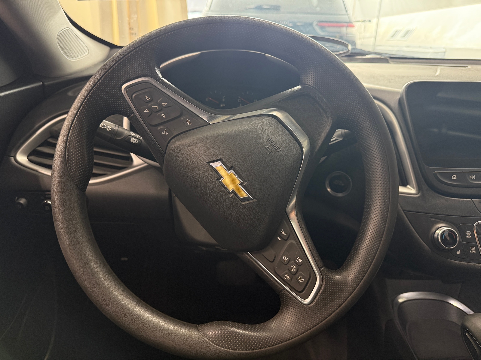 Thumbnail: 2024 Chevrolet Malibu - 5