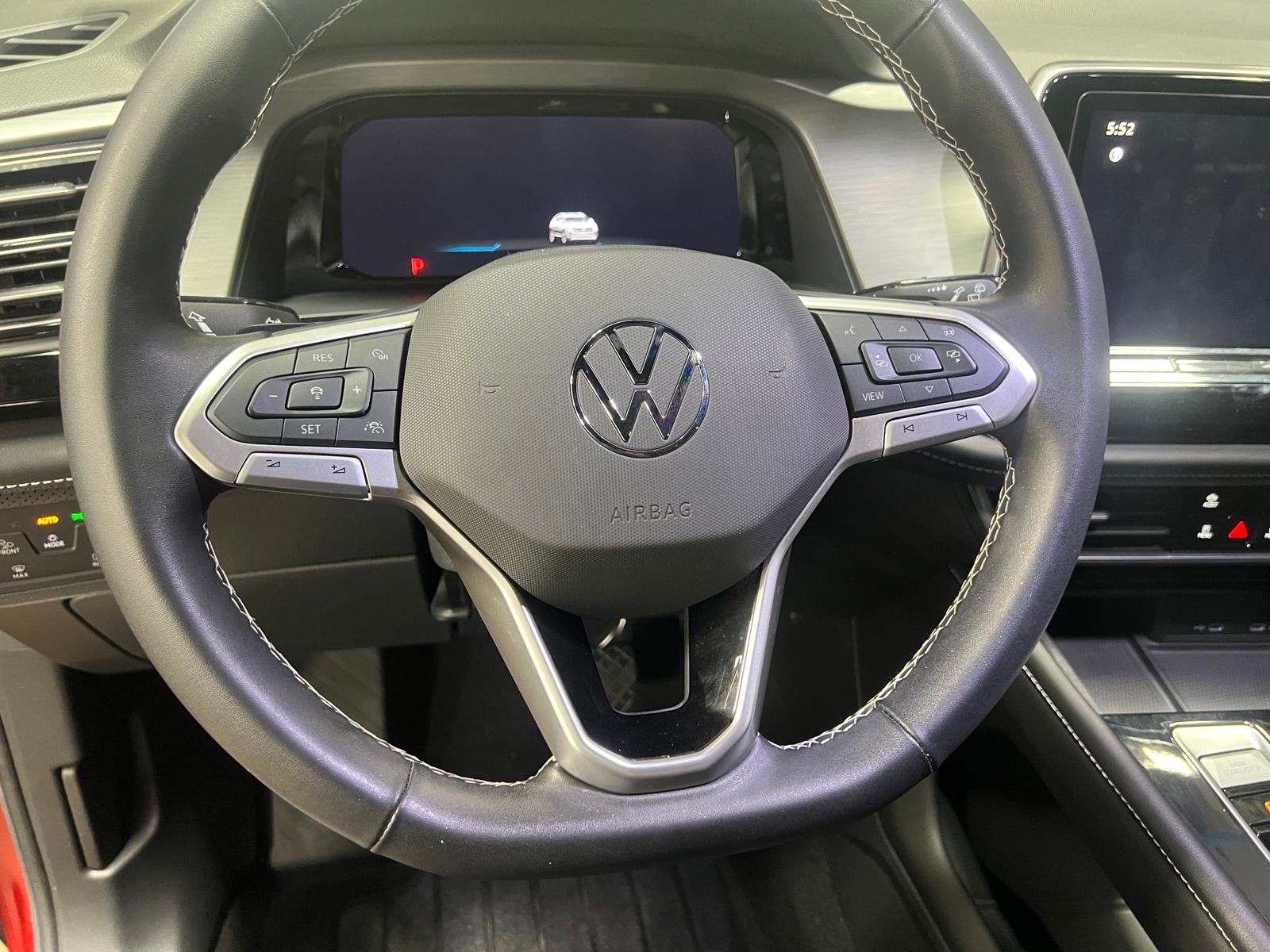 Thumbnail: 2024 Volkswagen Atlas - 4