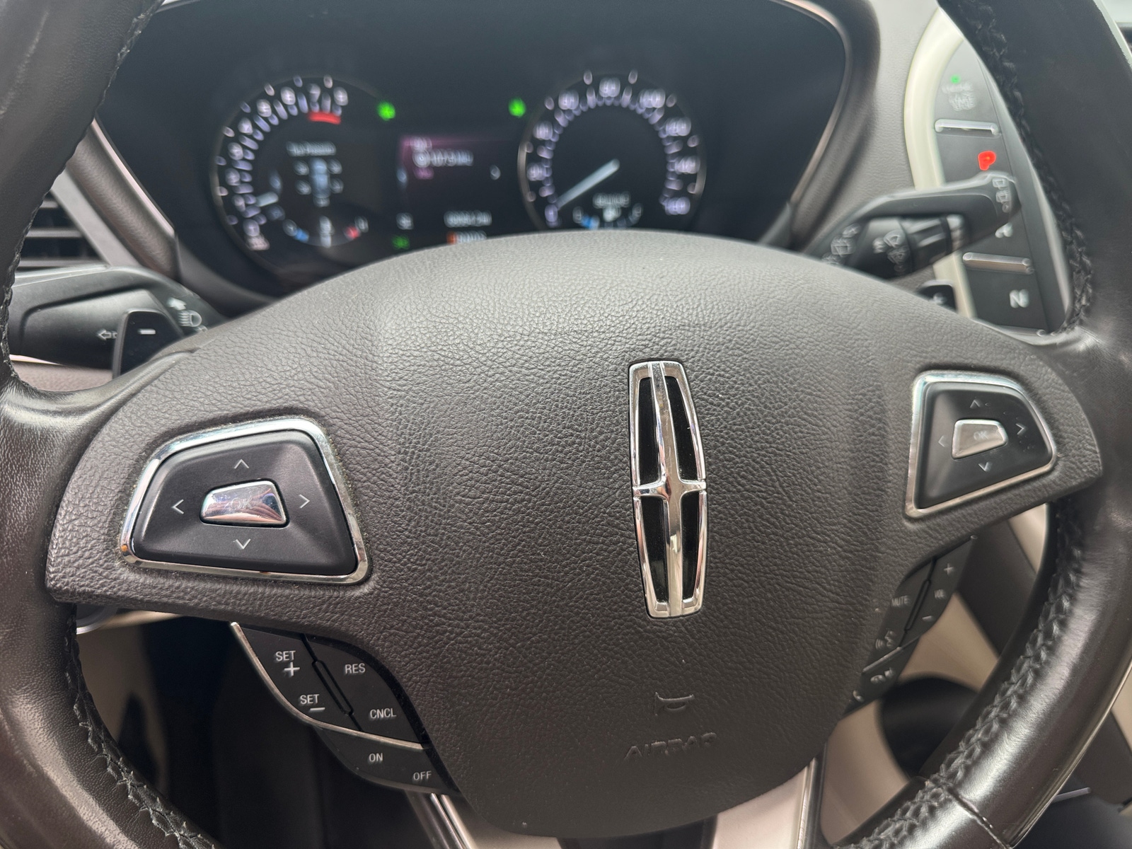 Thumbnail: 2019 Lincoln MKC - 5