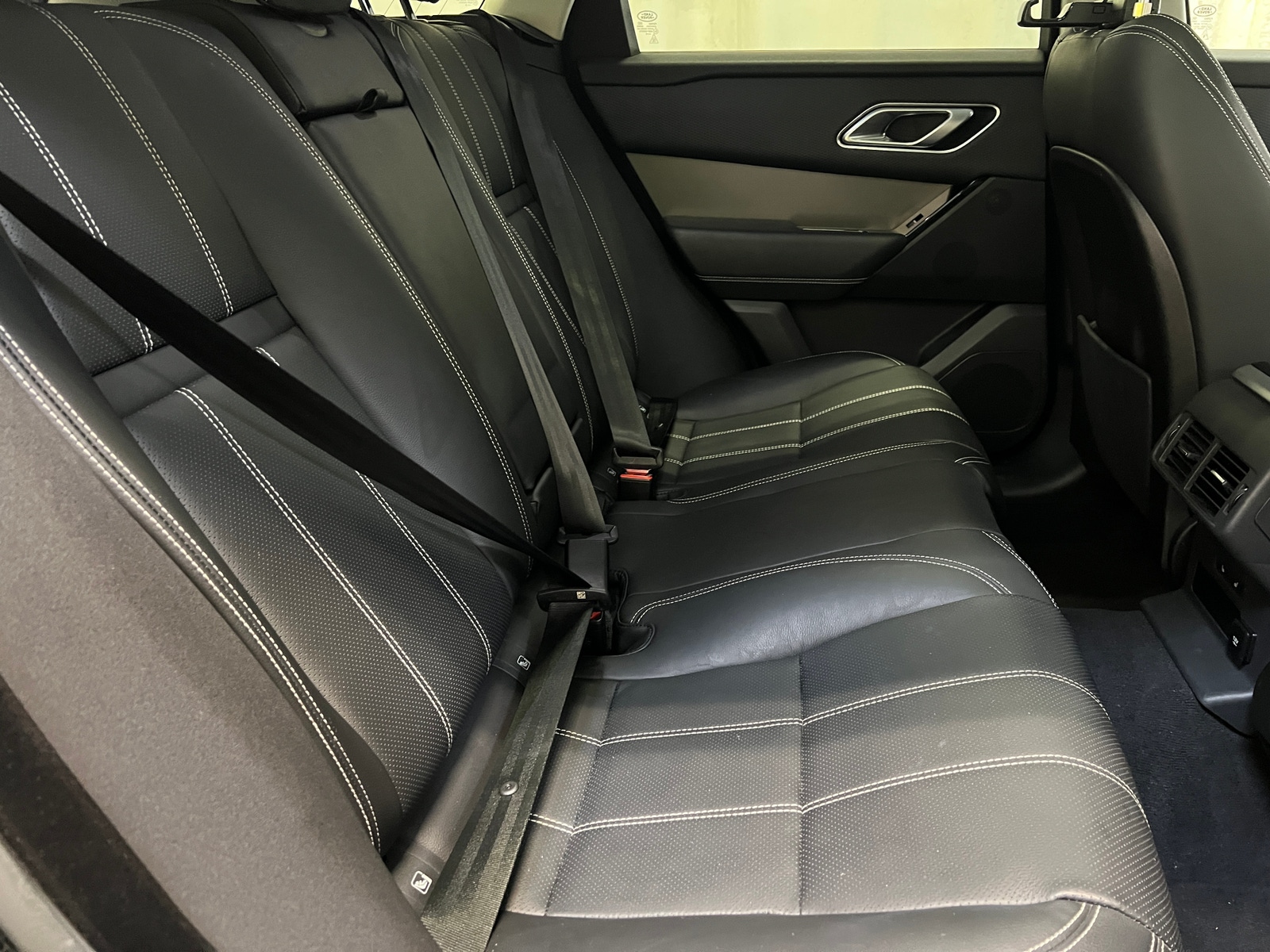 Thumbnail: 2020 Land Rover Range Rover Velar - 5