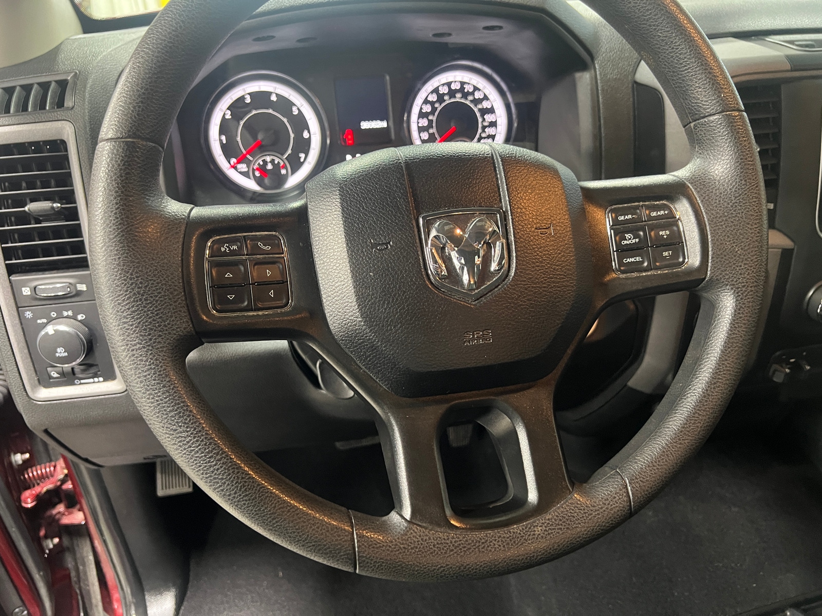 Thumbnail: 2021 RAM 1500 Classic - 5