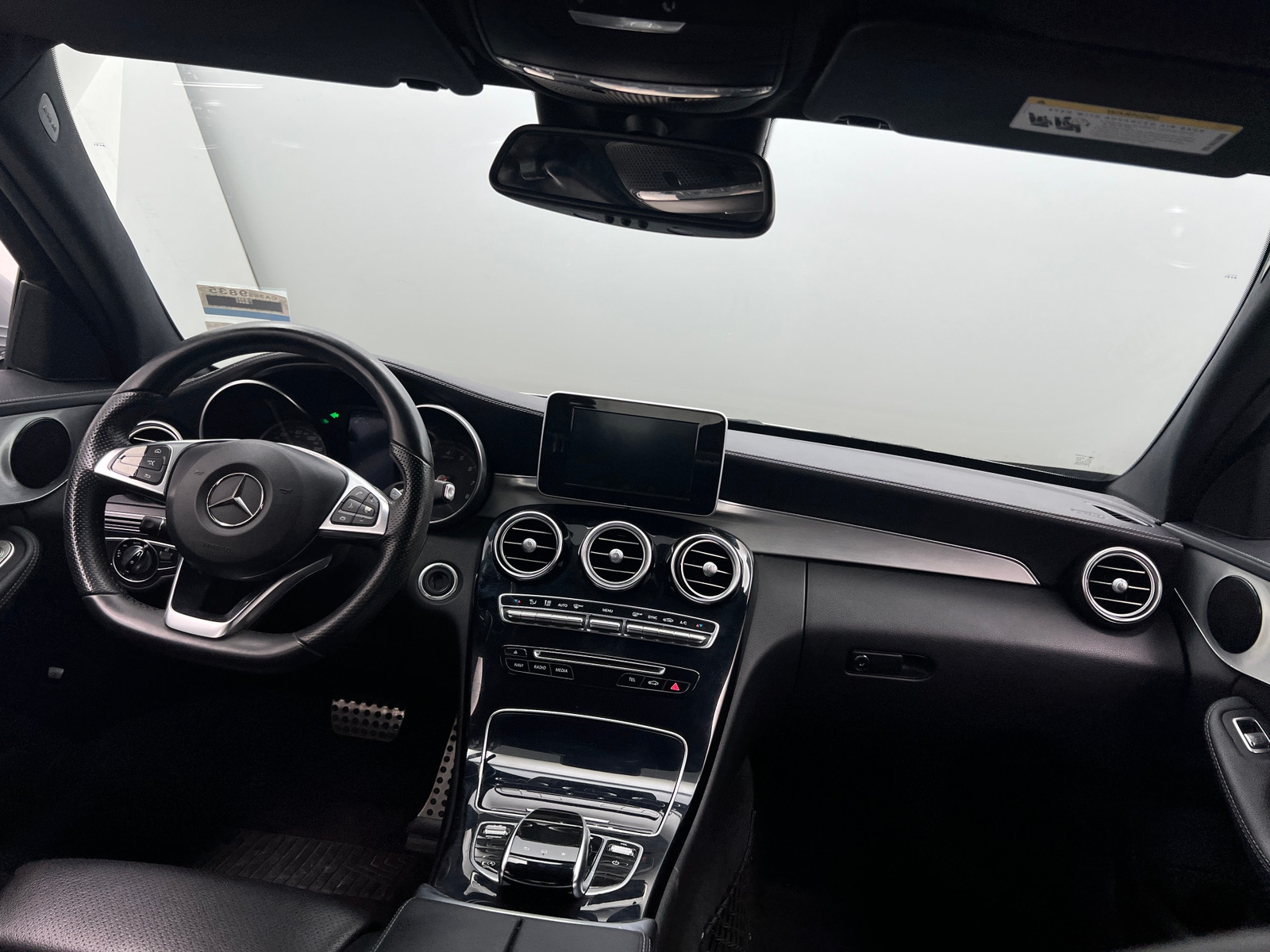 Thumbnail: 2016 Mercedes-Benz C-Class - 2