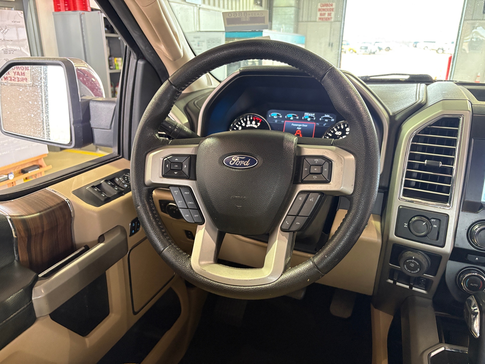 Thumbnail: 2016 Ford Econoline - 4