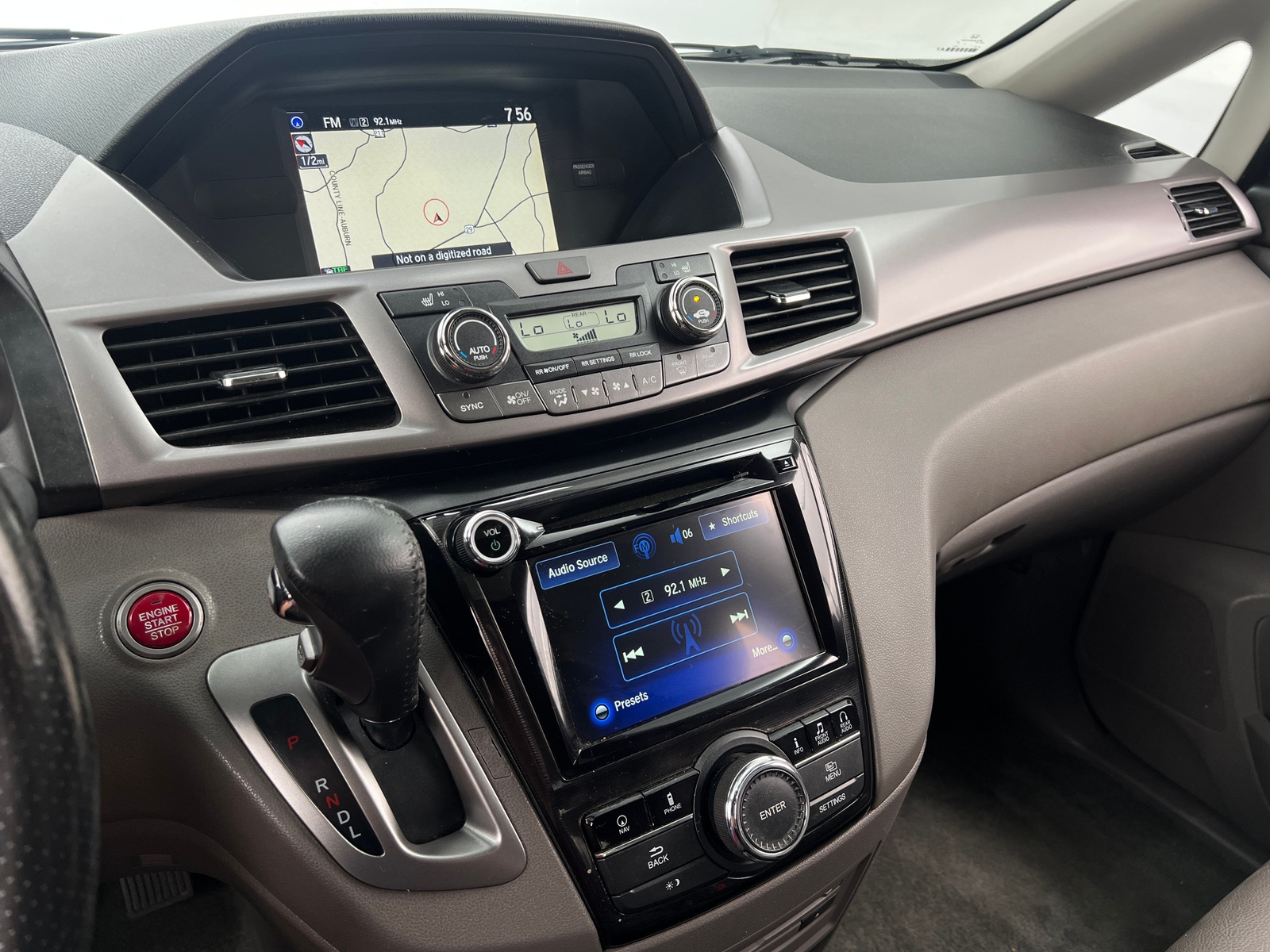 Thumbnail: 2016 Honda Odyssey - 3