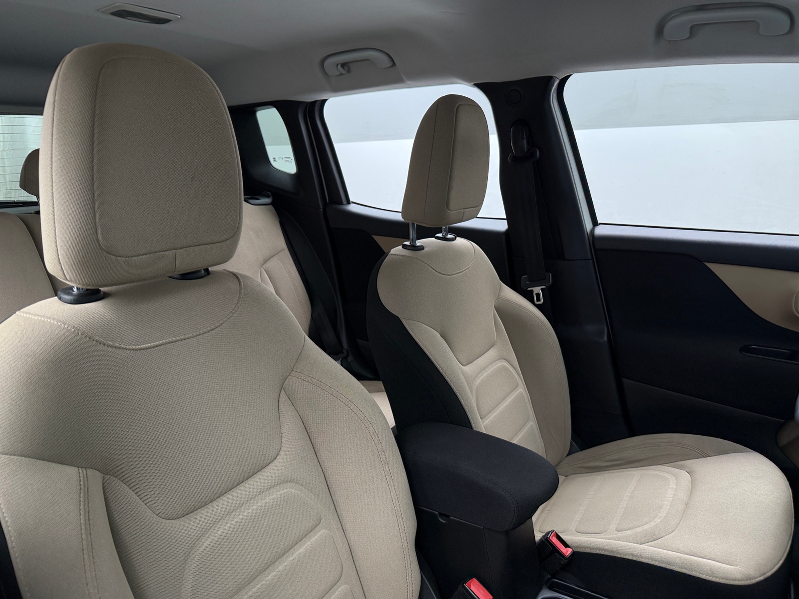 Thumbnail: 2018 Jeep Renegade - 2