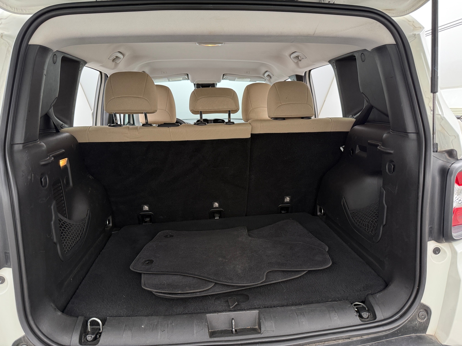 Thumbnail: 2018 Jeep Renegade - 7