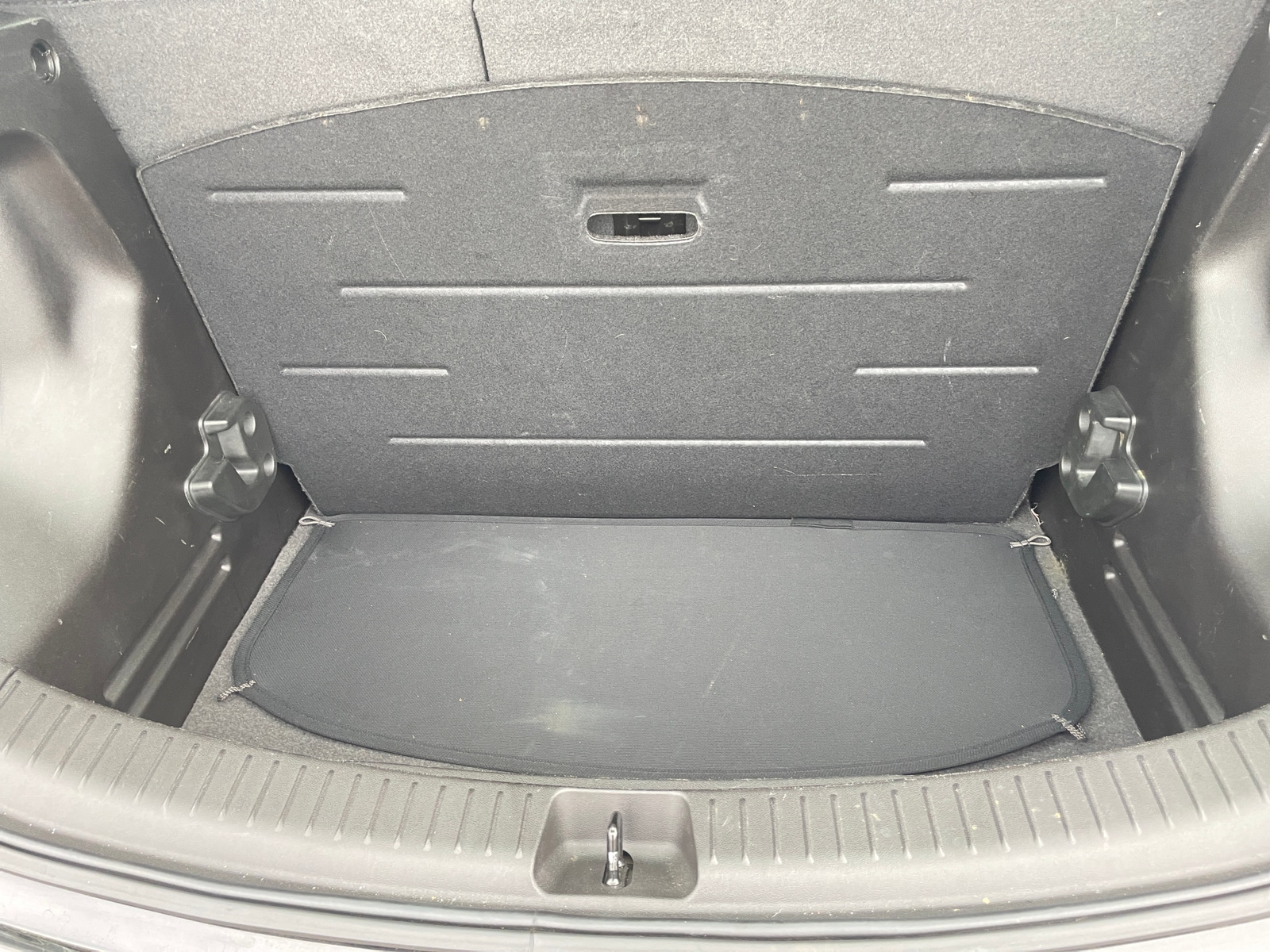 Thumbnail: 2023 Chevrolet Bolt EV - 6