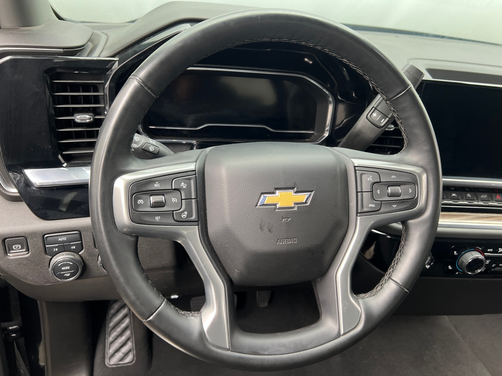 Thumbnail: 2024 Chevrolet Silverado 1500 - 5