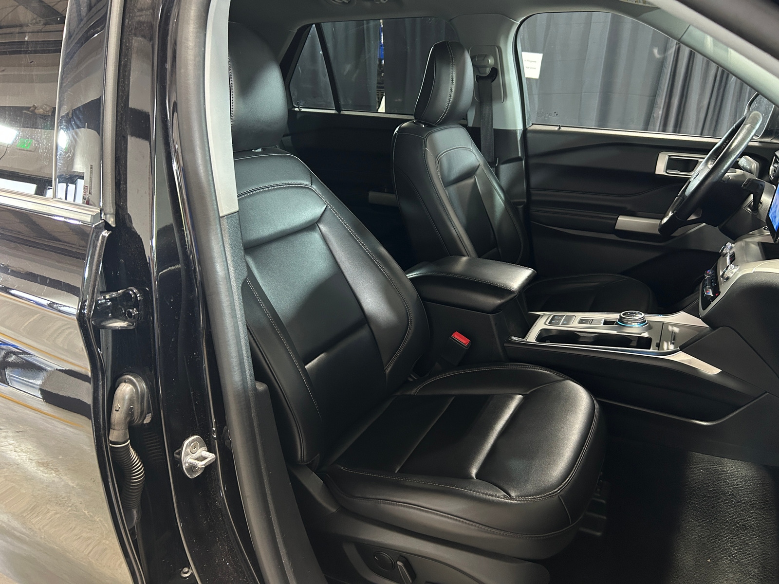 Thumbnail: 2023 Ford Explorer - 2