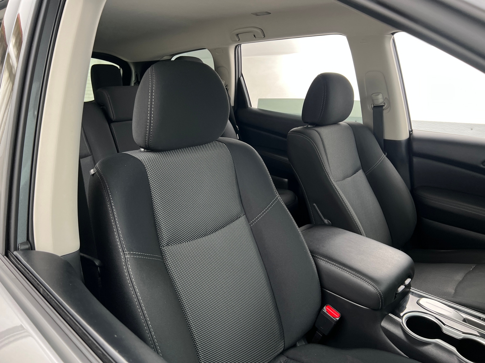 Thumbnail: 2019 Nissan Pathfinder - 2