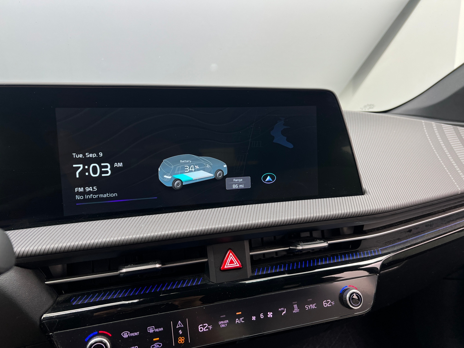Thumbnail: 2022 Kia EV6 - 3