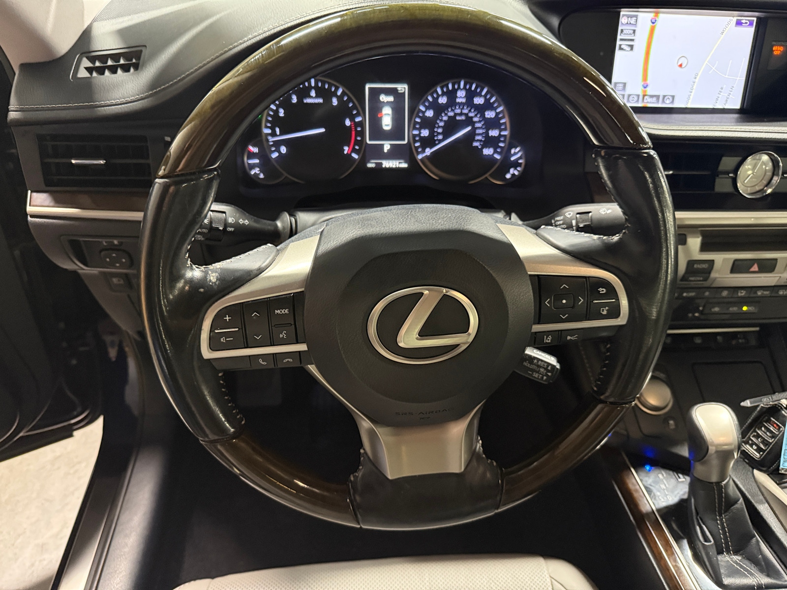 Thumbnail: 2017 Lexus ES - 4