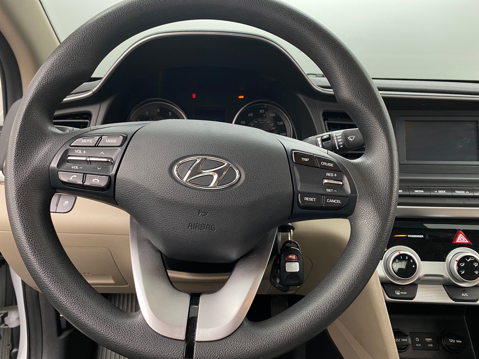 Thumbnail: 2019 Hyundai Elantra - 5