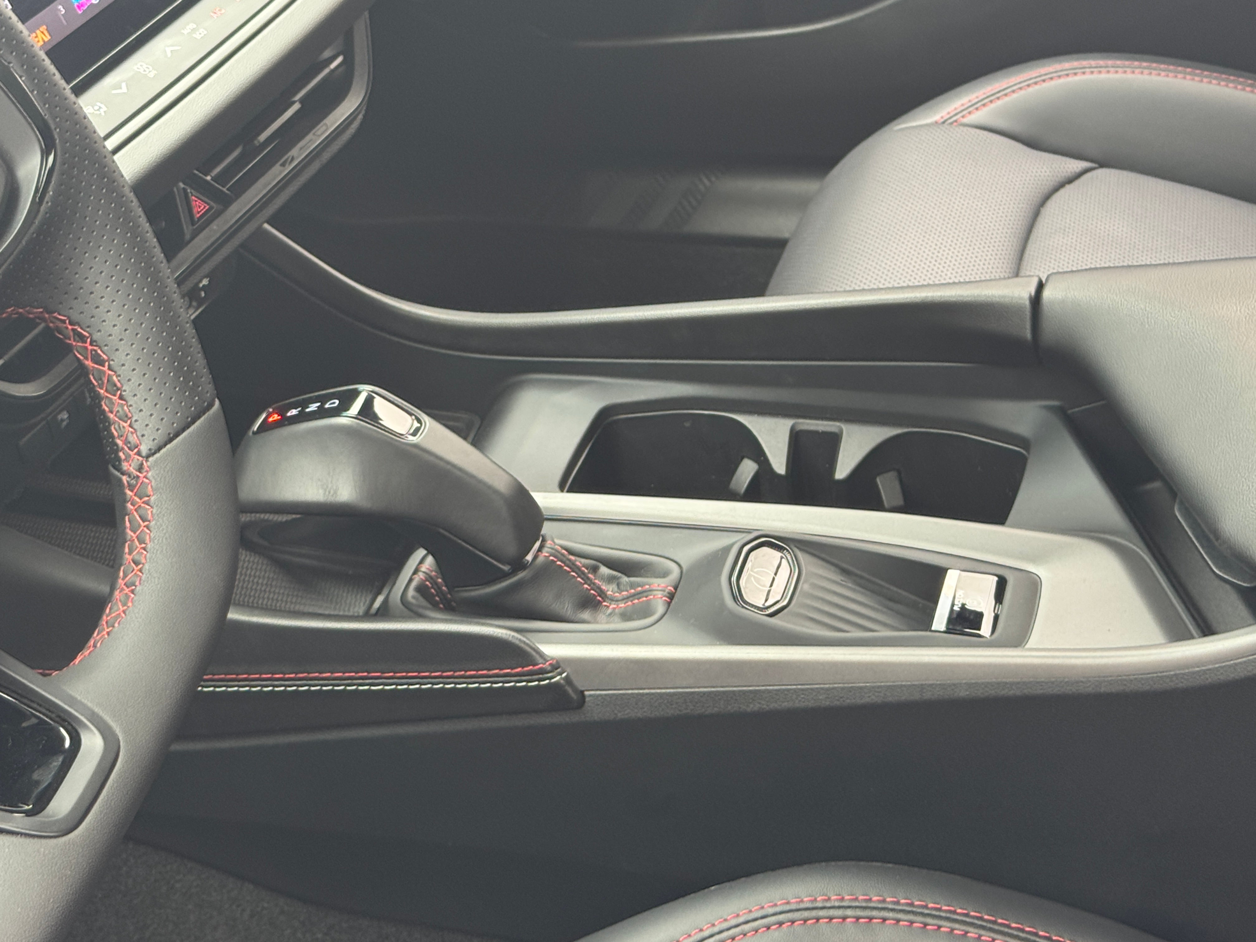 Used 2024 Dodge Charger Daytona R/T with VIN 2C3CDBCK0RR167069 for sale in Oak Creek, WI