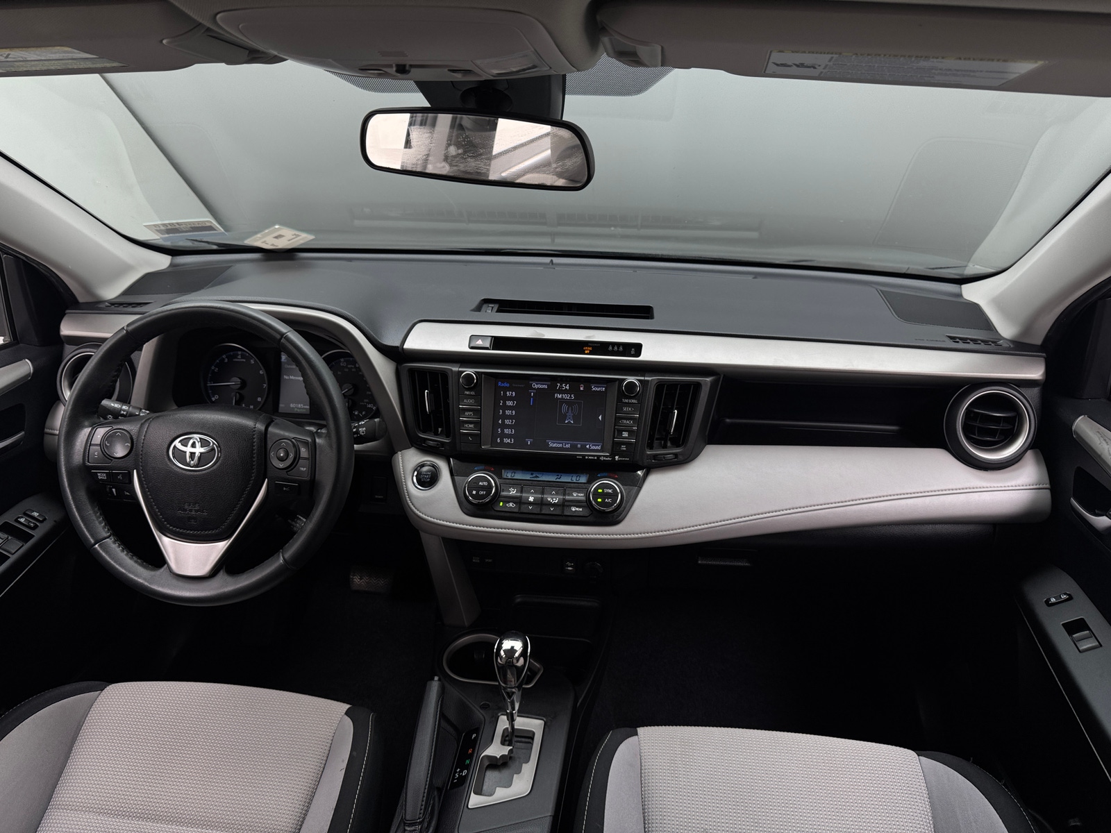 Thumbnail: 2017 Toyota RAV4 - 3