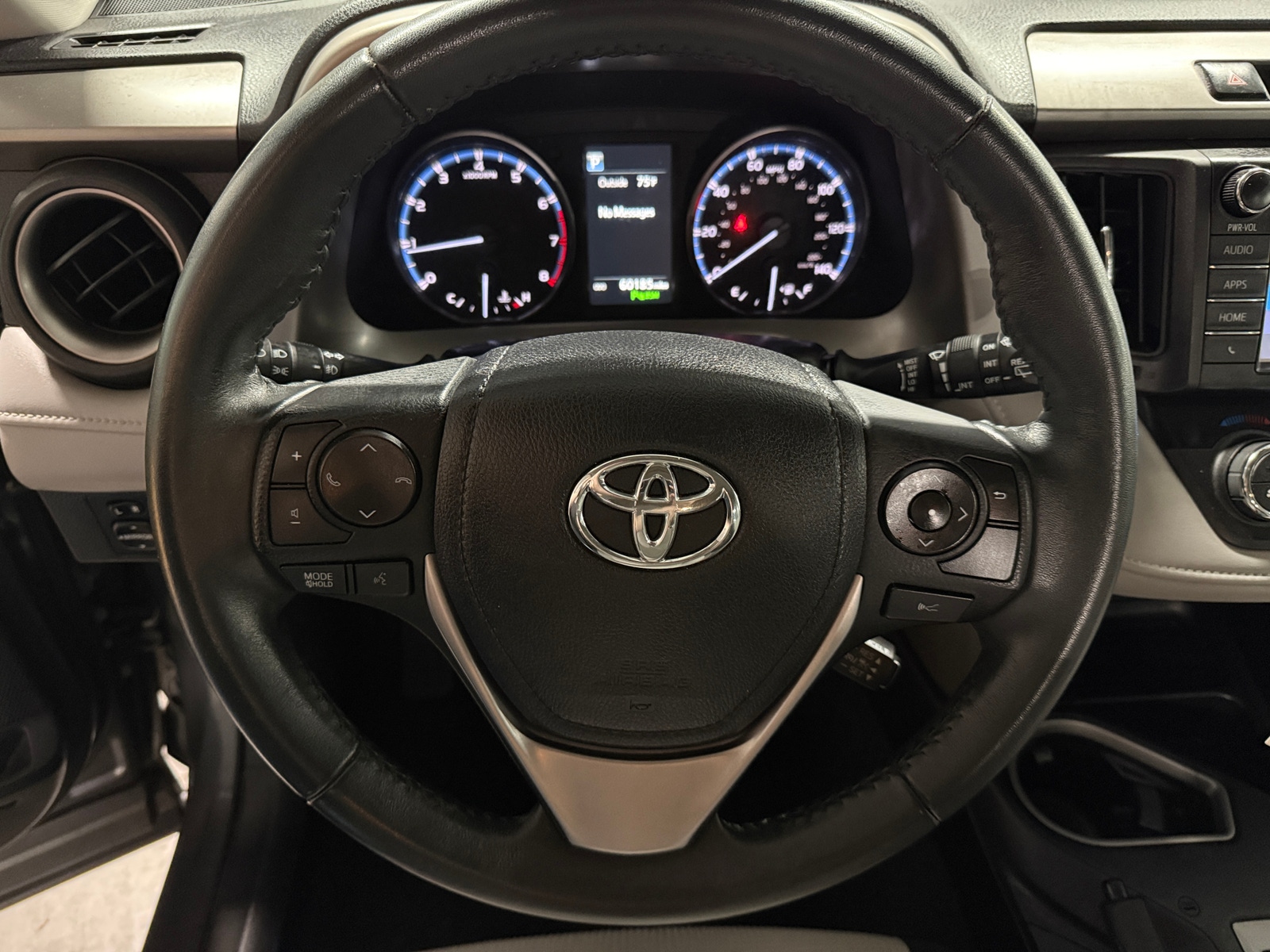 Thumbnail: 2017 Toyota RAV4 - 5
