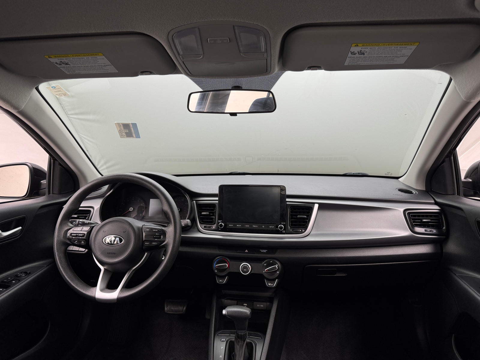 Thumbnail: 2021 Kia Rio - 3