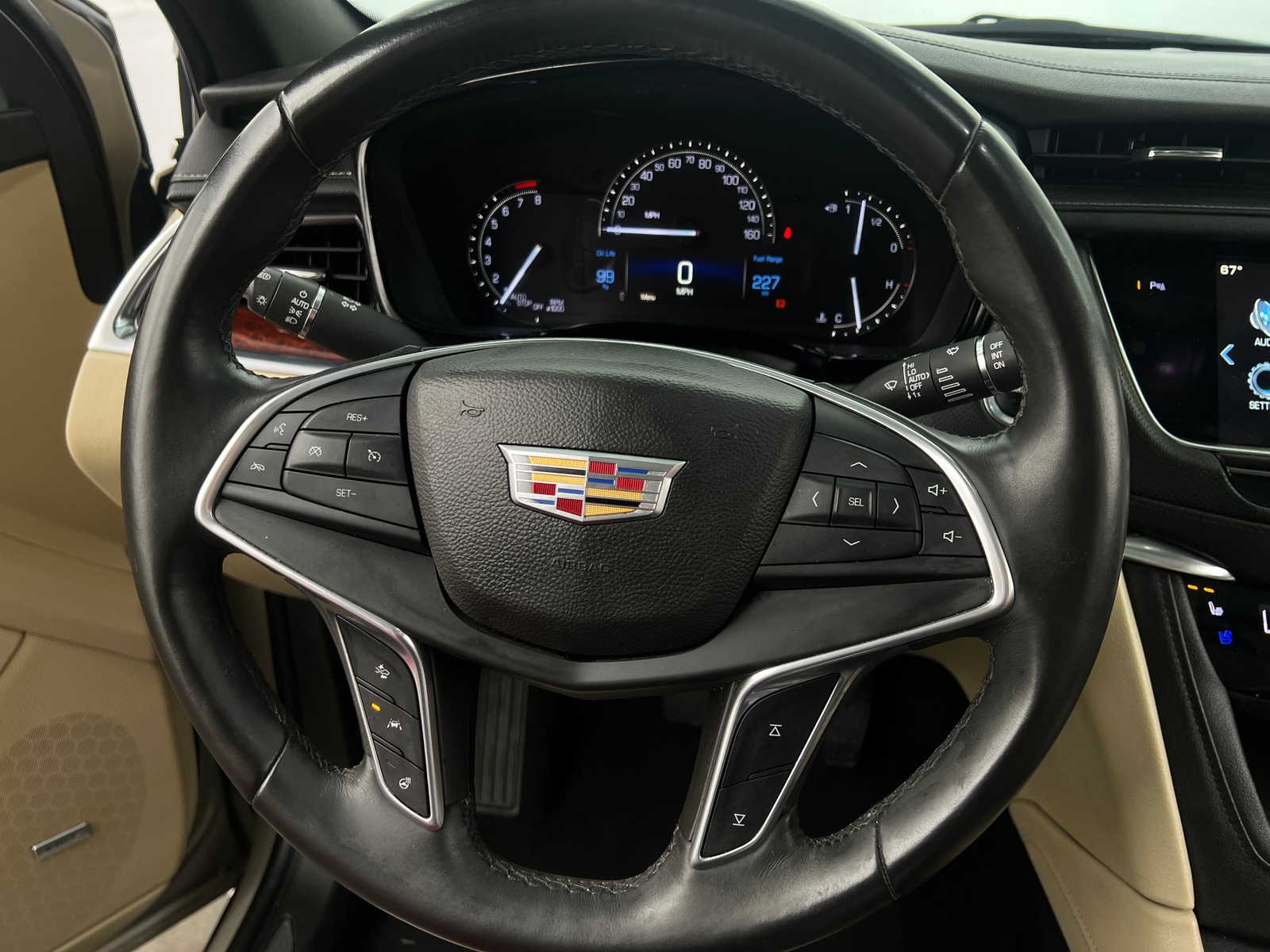 Thumbnail: 2017 Cadillac XT5 - 4