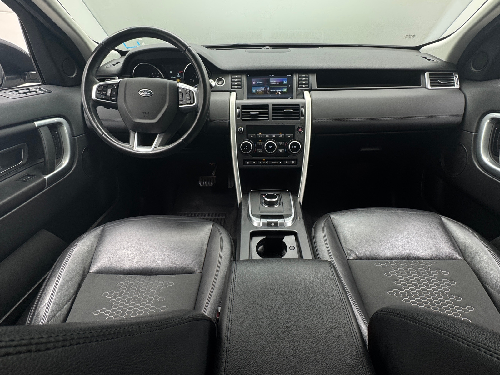 Thumbnail: 2019 Land Rover Discovery Sport - 2