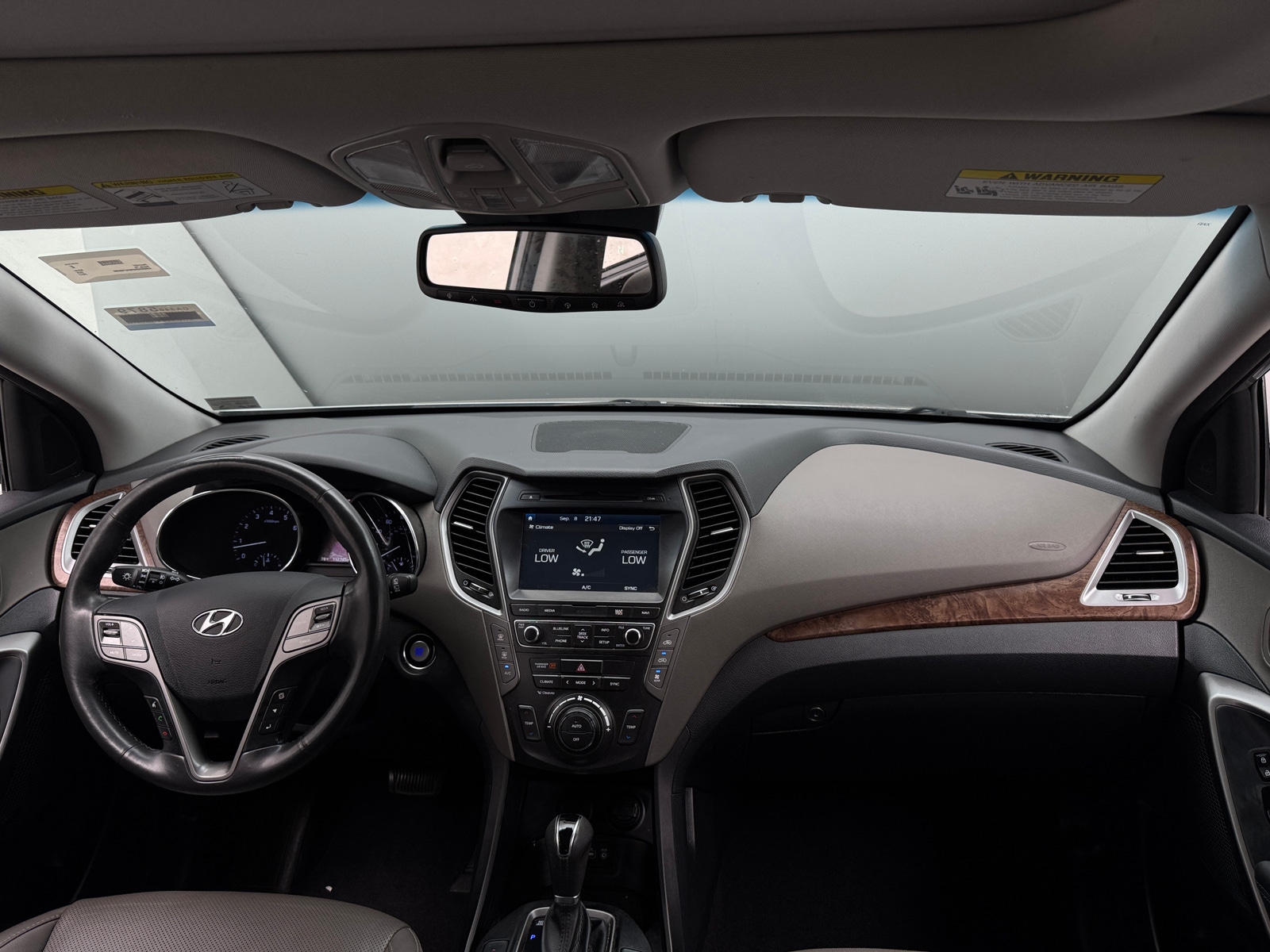 Thumbnail: 2017 Hyundai Santa Fe - 2