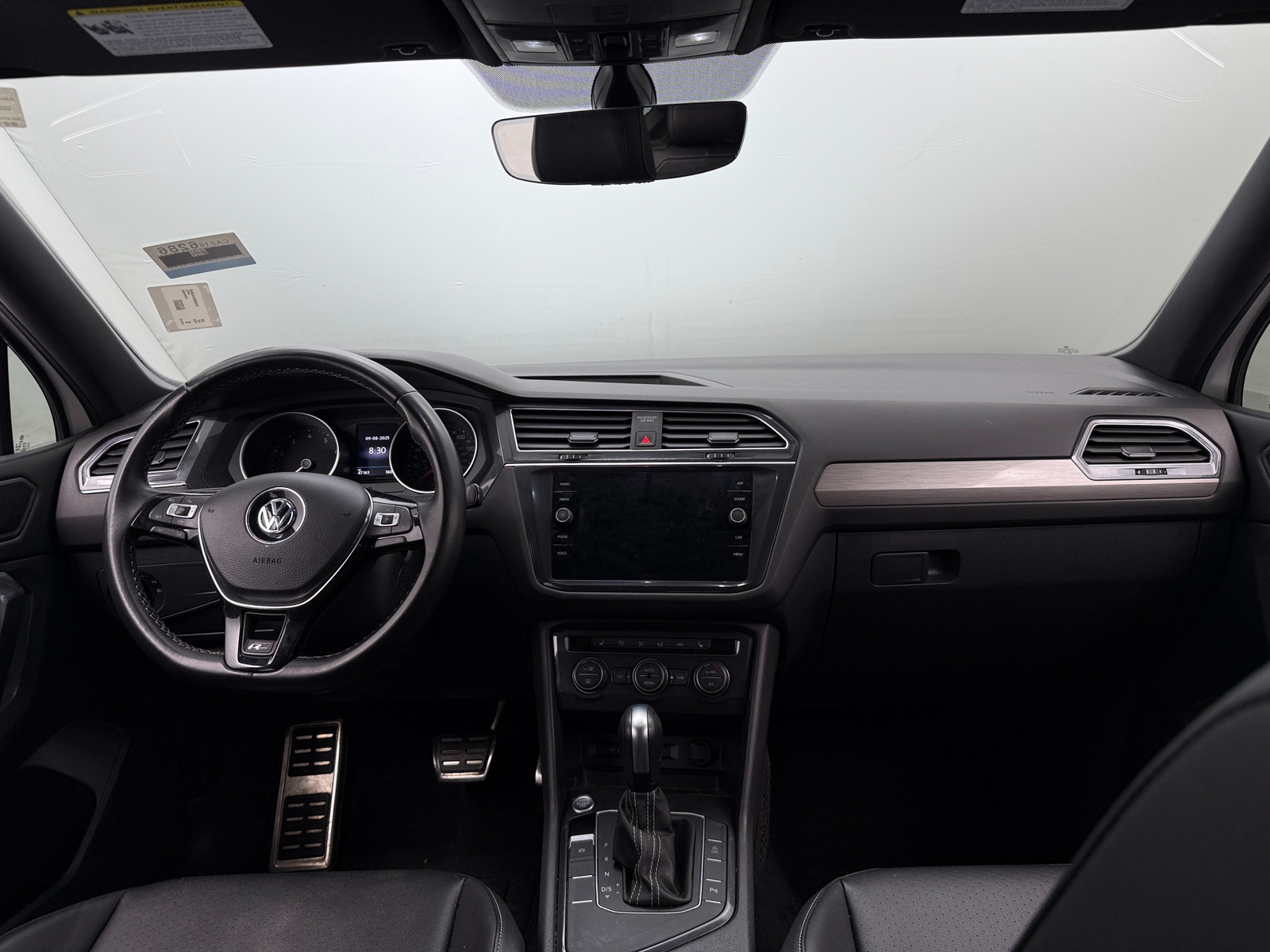 Thumbnail: 2021 Volkswagen Tiguan - 3