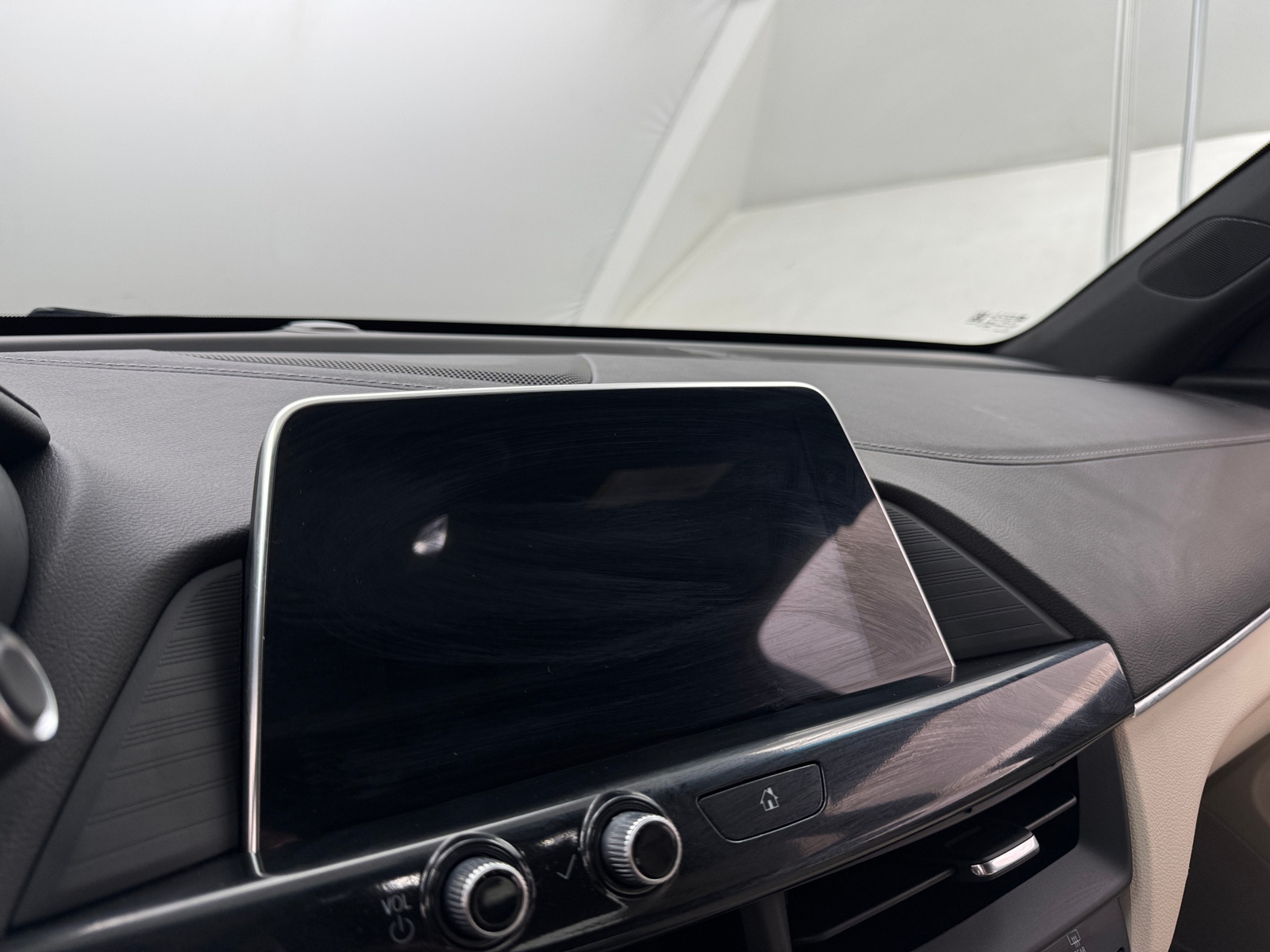 Thumbnail: 2025 Cadillac CT4 - 3