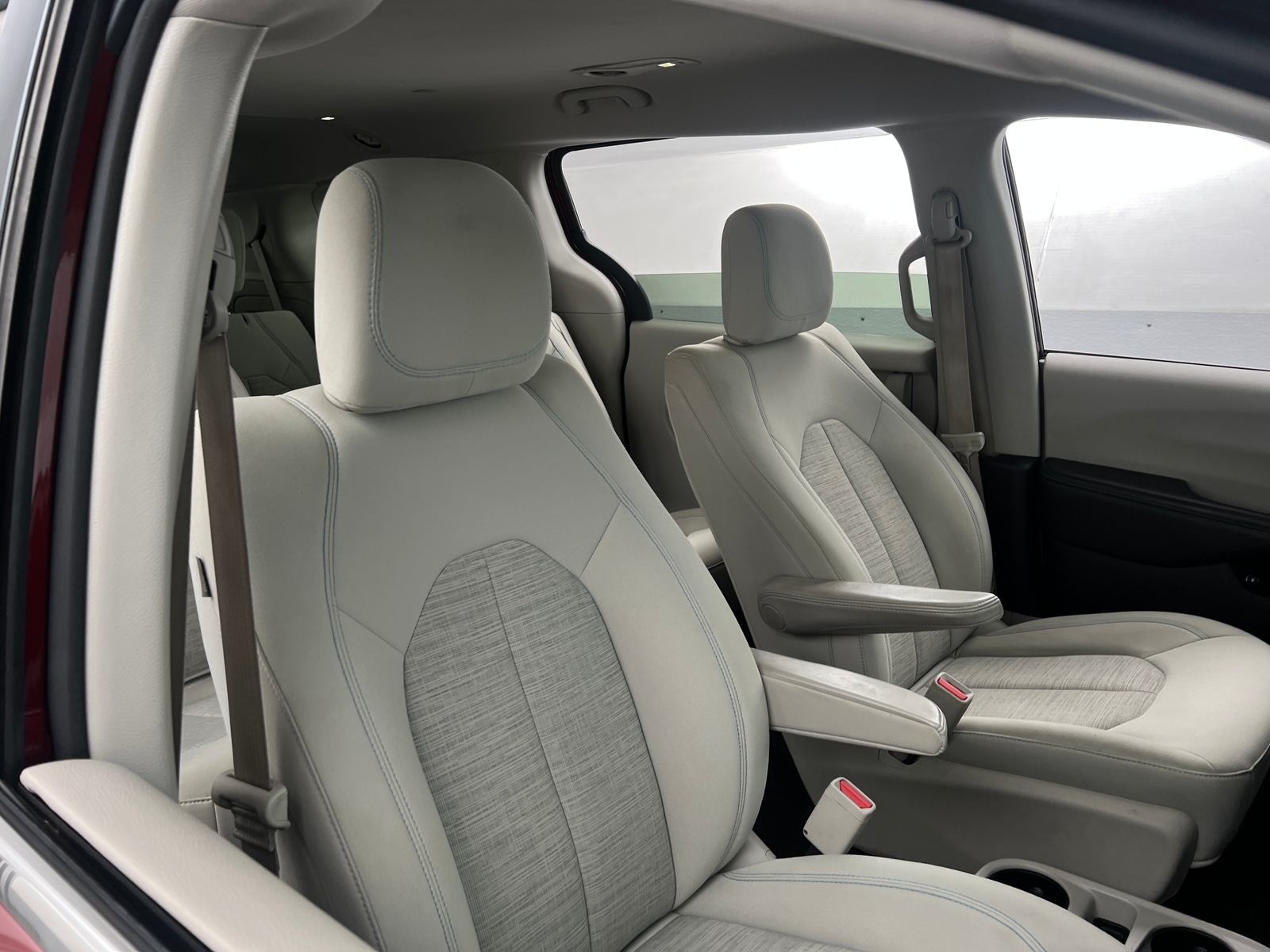 Thumbnail: 2018 Chrysler Pacifica - 2