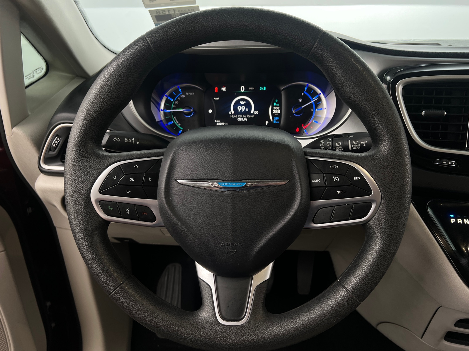 Thumbnail: 2018 Chrysler Pacifica - 5