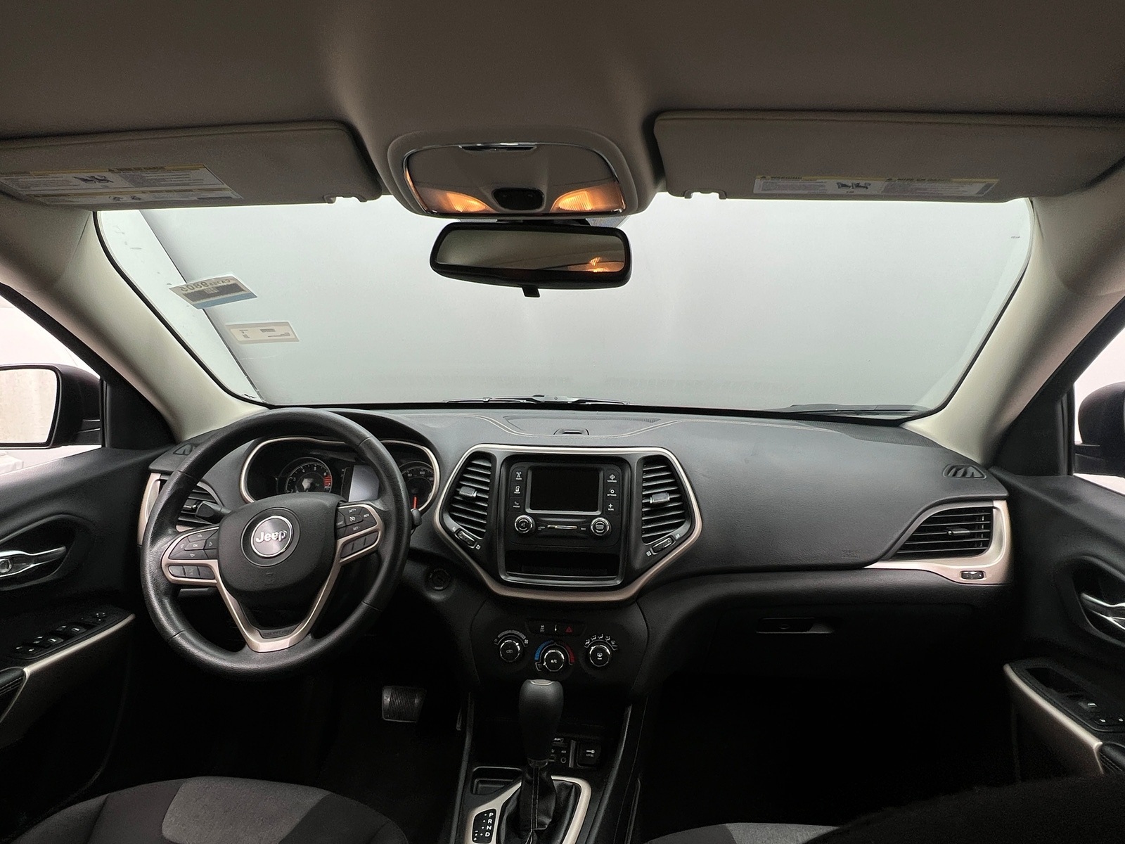 Thumbnail: 2017 Jeep Cherokee - 3