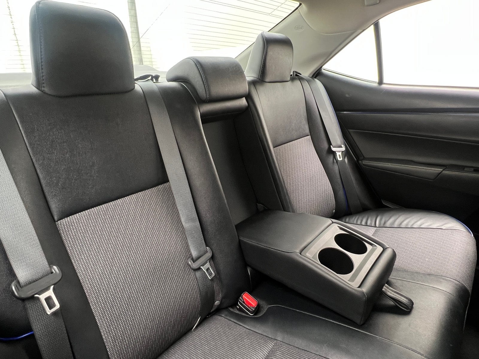 Thumbnail: 2019 Toyota Corolla - 6