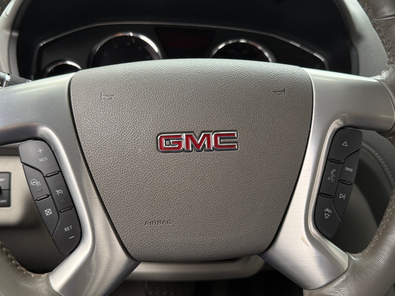 Thumbnail: 2017 GMC Acadia - 4