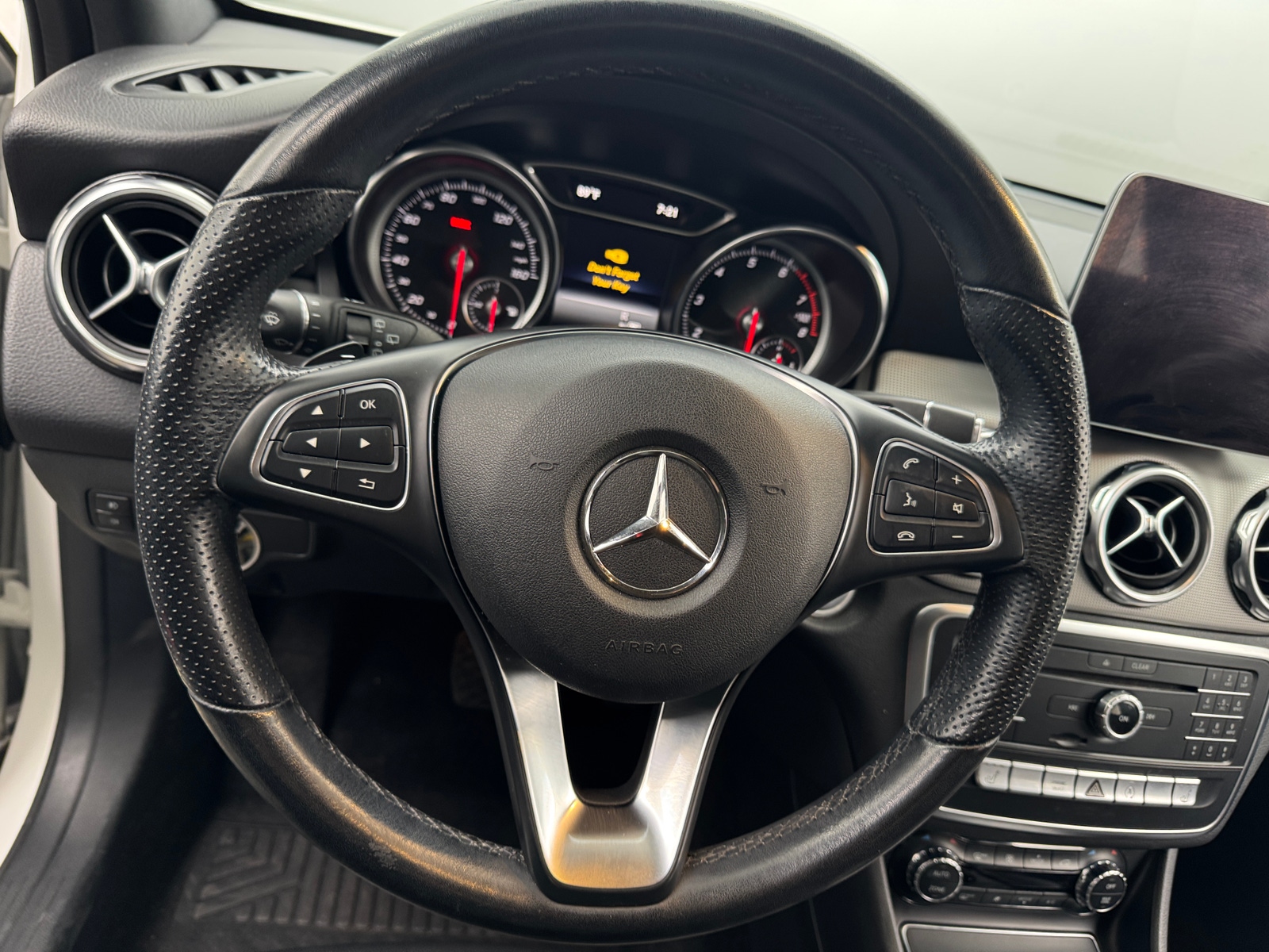 Thumbnail: 2020 Mercedes-Benz GLA - 4