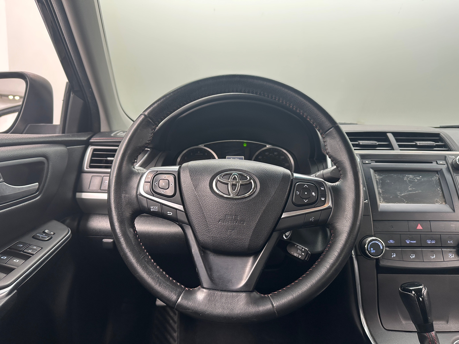 Thumbnail: 2016 Toyota Camry - 5