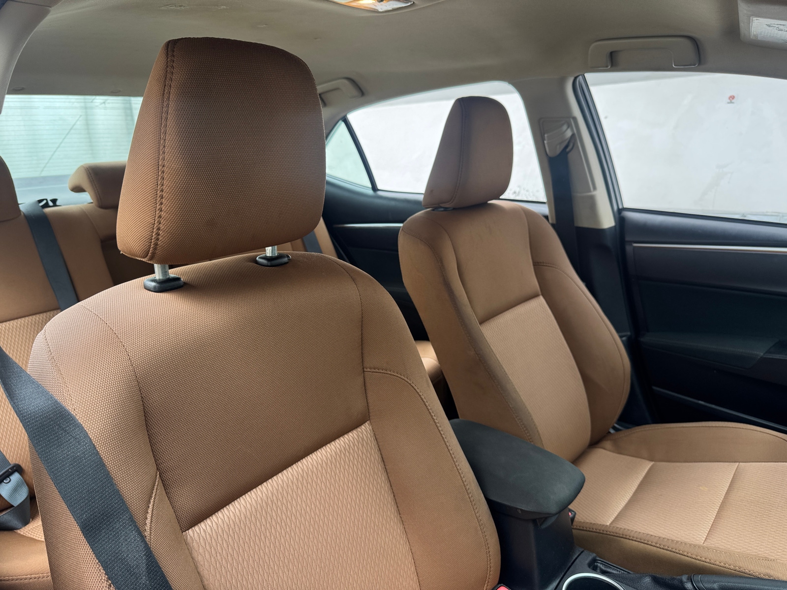 Thumbnail: 2016 Toyota Corolla - 2