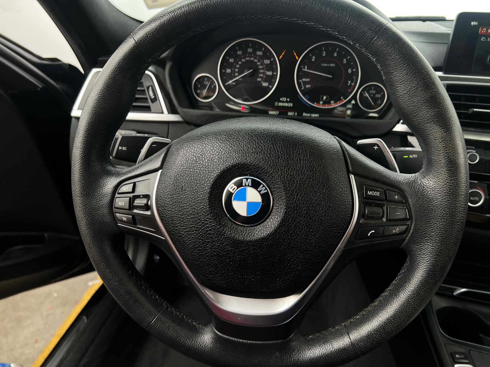 Thumbnail: 2018 BMW 3 Series - 4