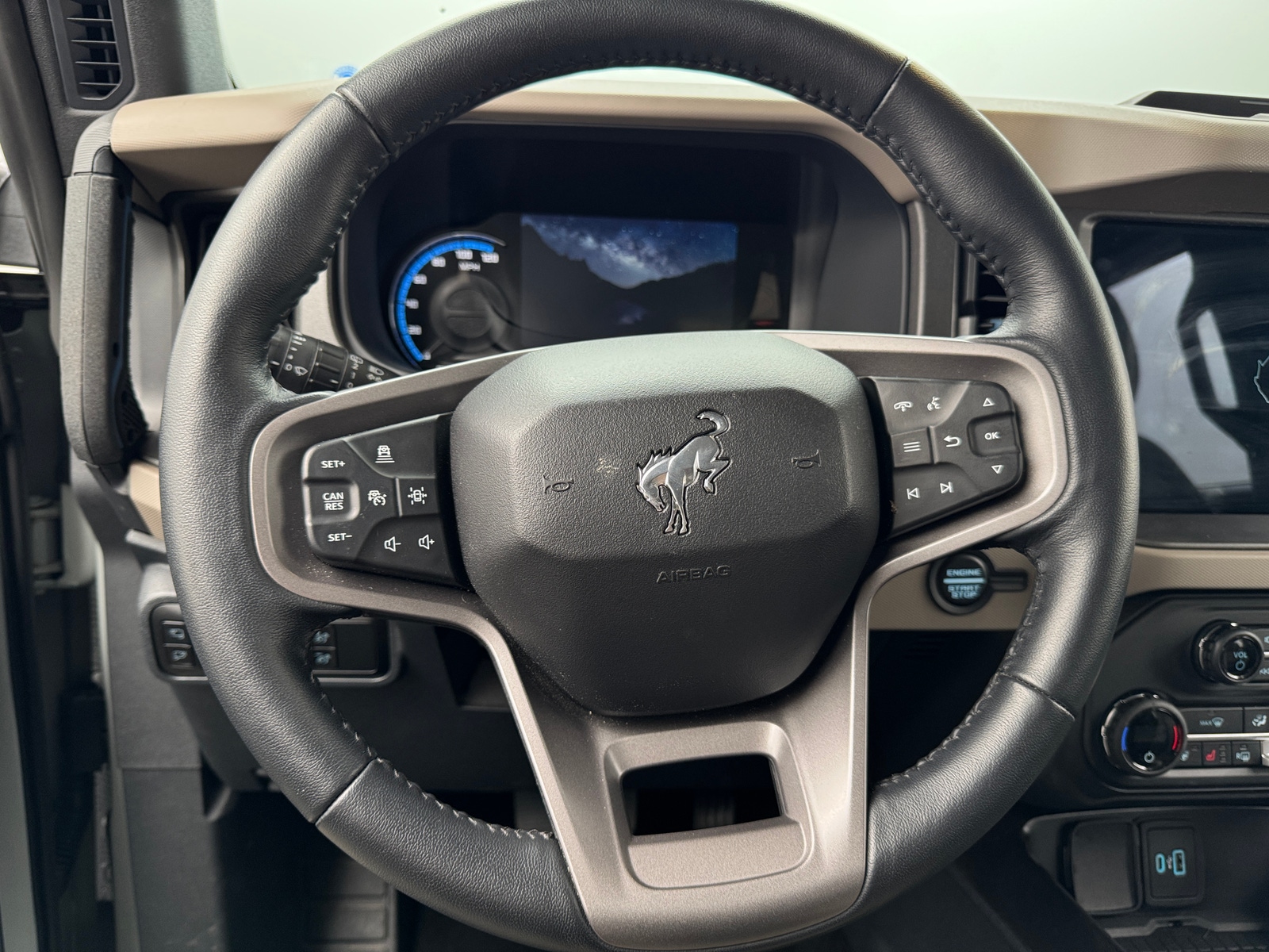 Thumbnail: 2024 Ford Bronco - 4
